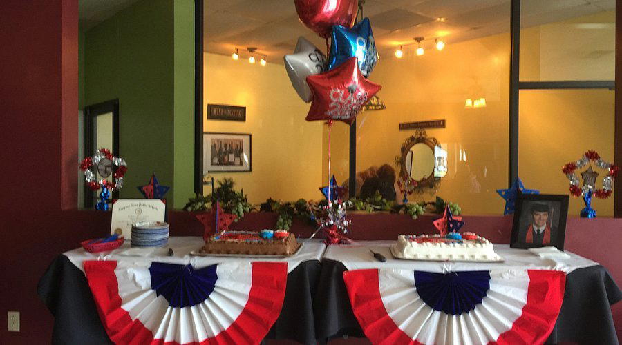 Vintner's Cellar Winery of Yorktown bar in Yorktown