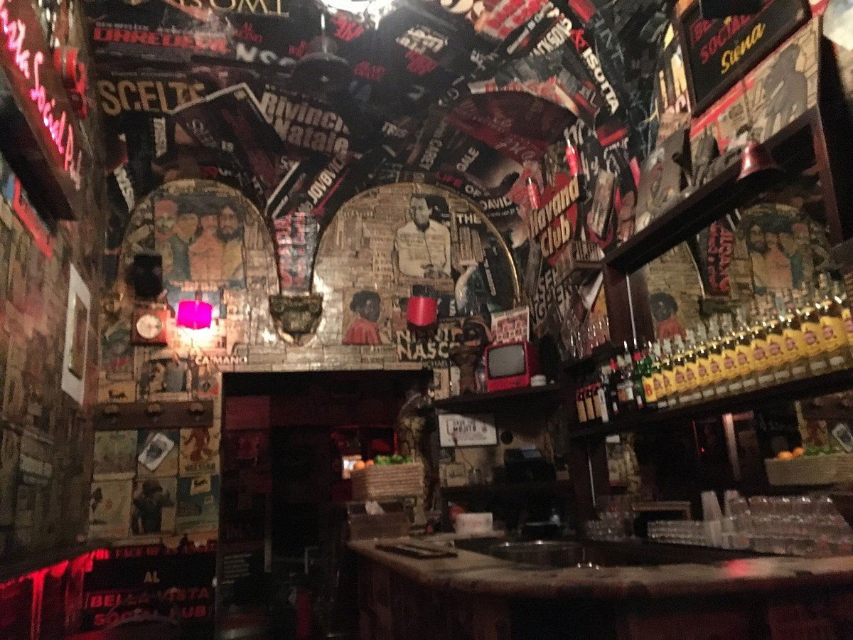 bella vista social pub, Bar in Siena