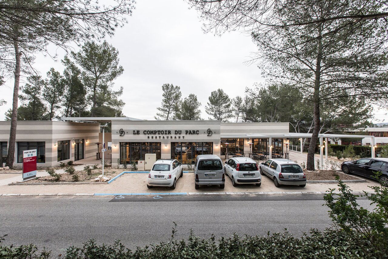 Le Comptoir du Parc - Parc du Golf, Bar in Aix-en-Provence