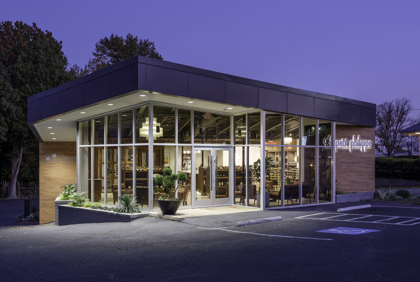Petit Philippe Fine Wine, Charlotte, United States