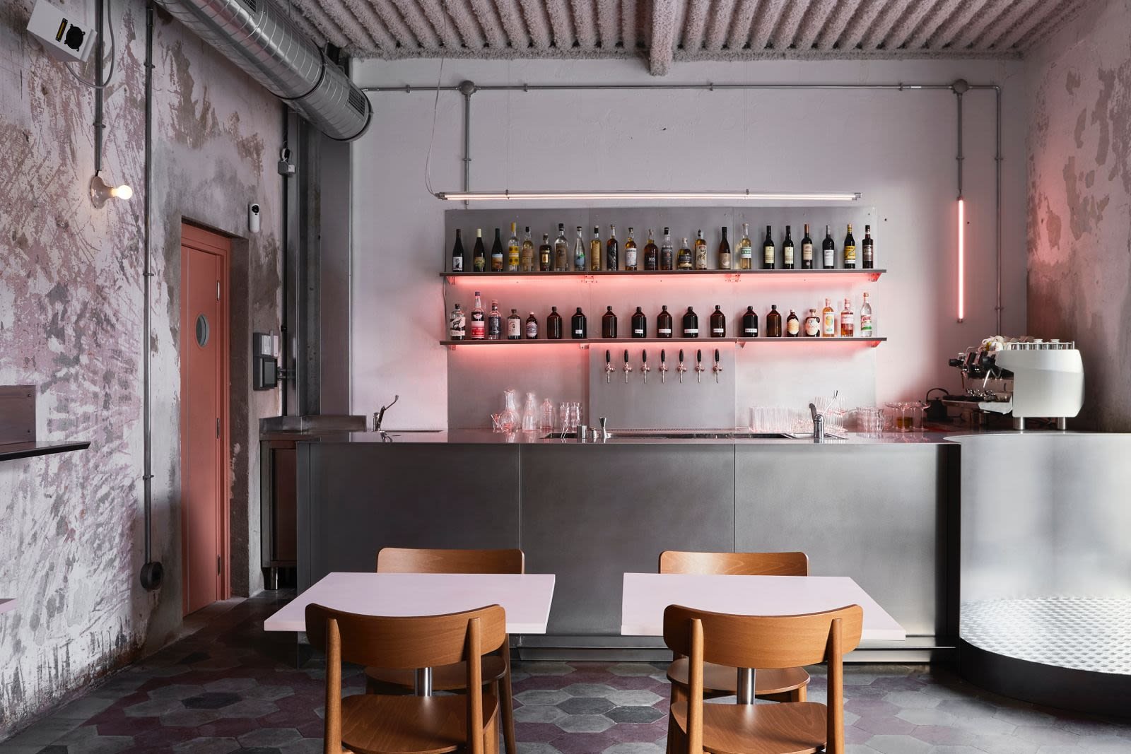 Club Giovanile Milano, Bar in Milan