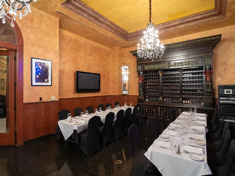 La Traviata Italian Restaurant, Long Beach, United States