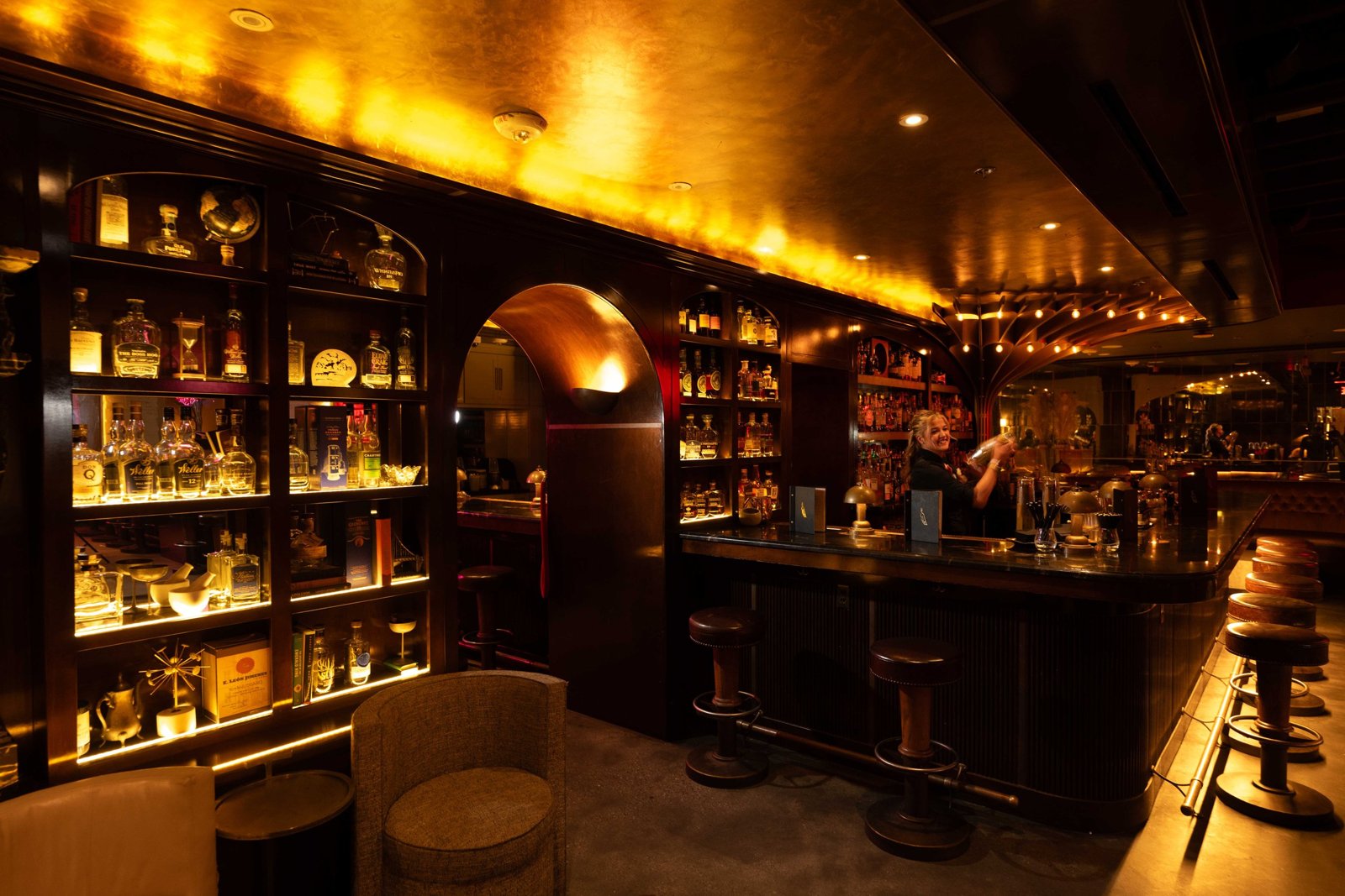 Peacock Lounge