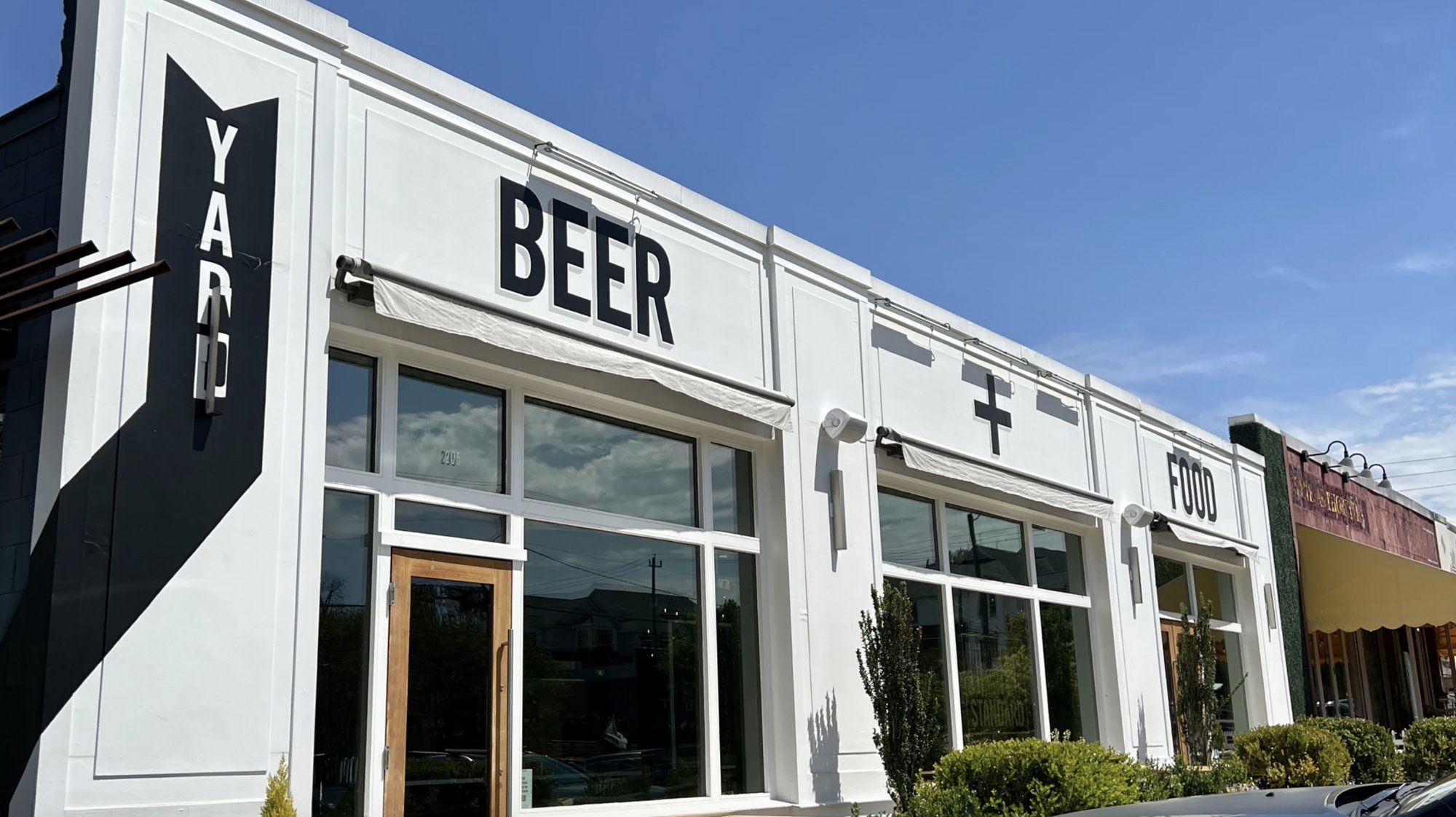 Standard Beer + Food, Bar in Raleigh