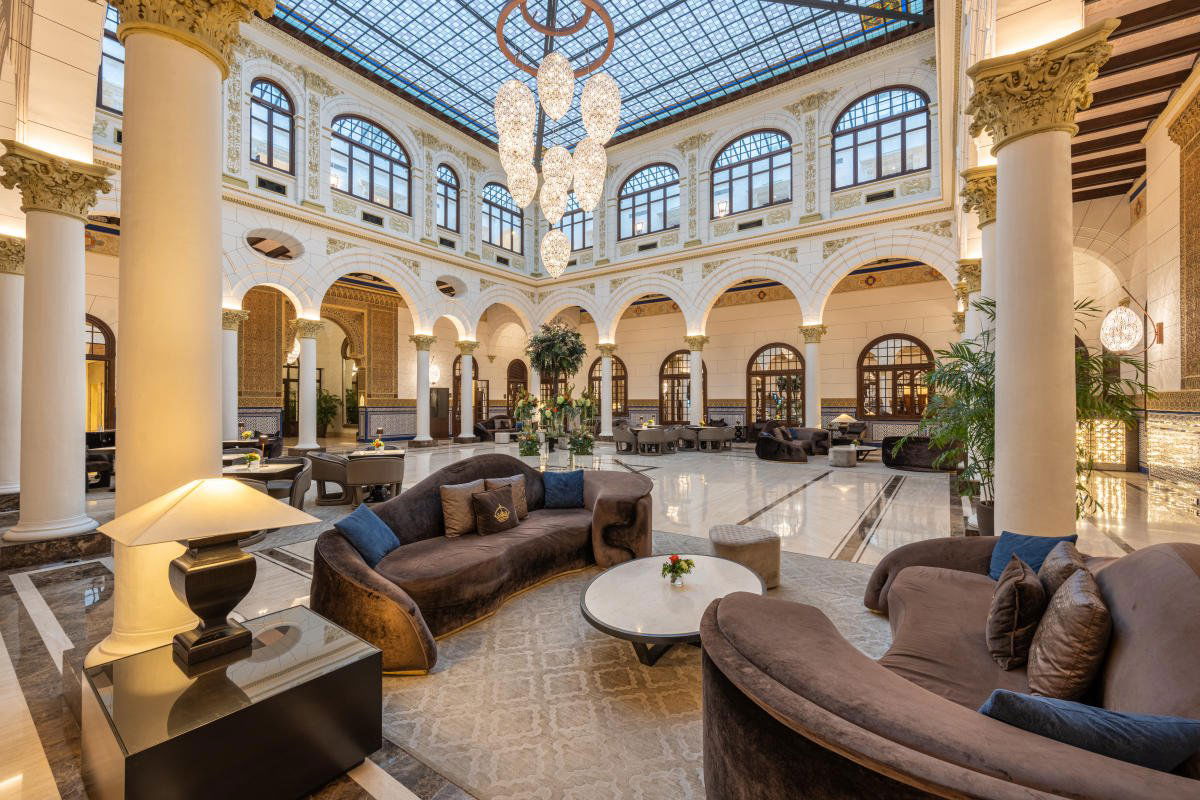 The Royal Lounge Coffee & Bar, Bar in Málaga
