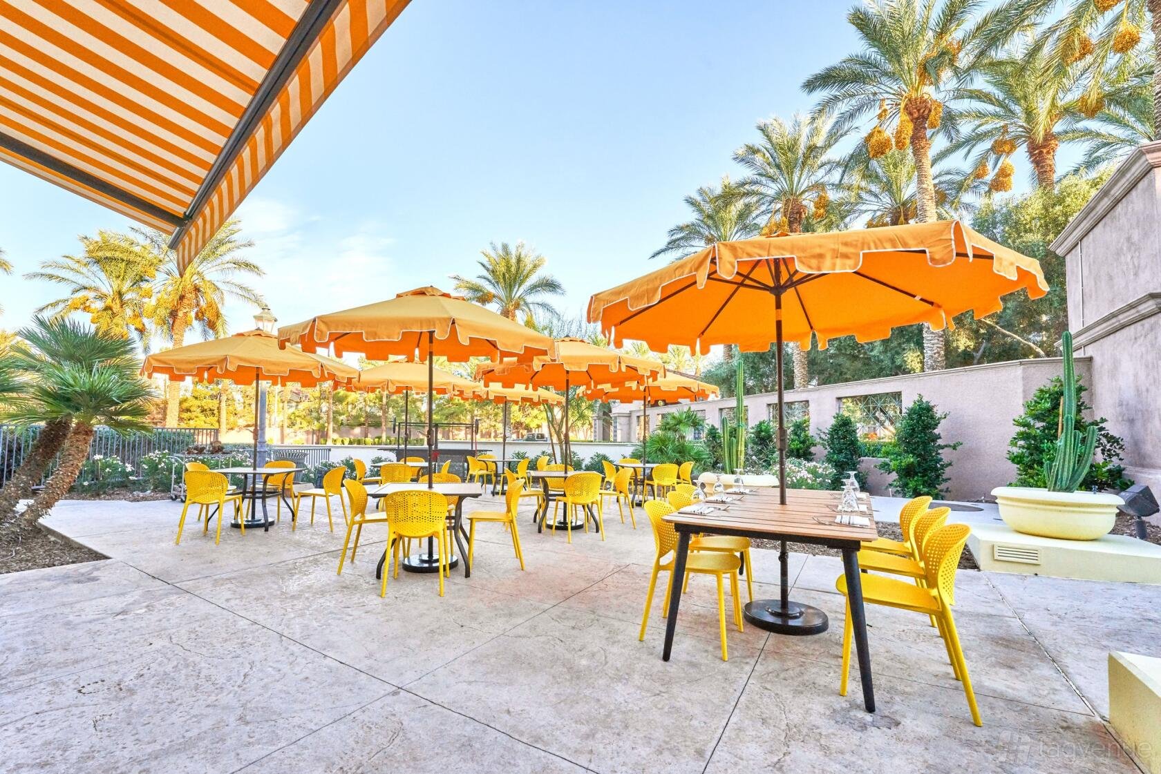 Boom Bang Fine Foods & Cocktails bar in Henderson, United States