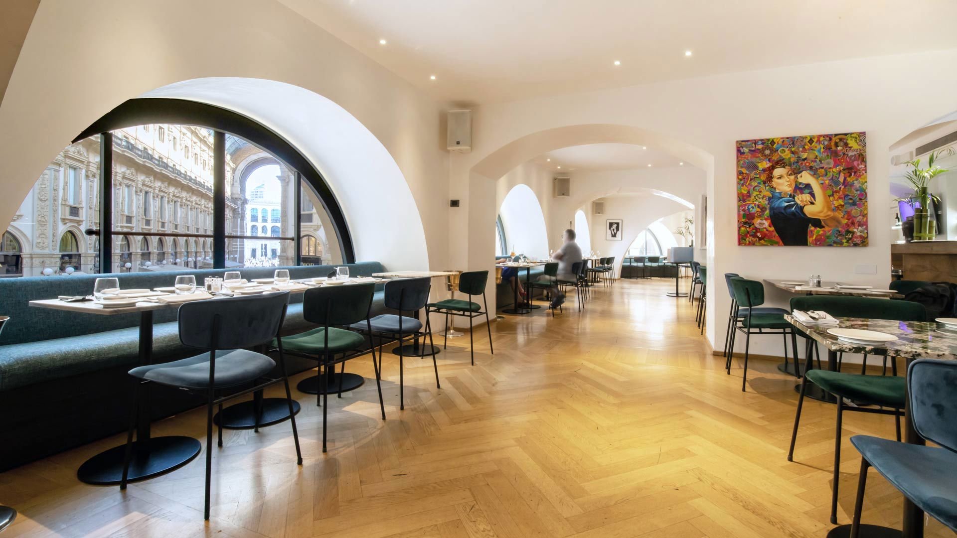 Galleria Vik Milano, Bar in Milan