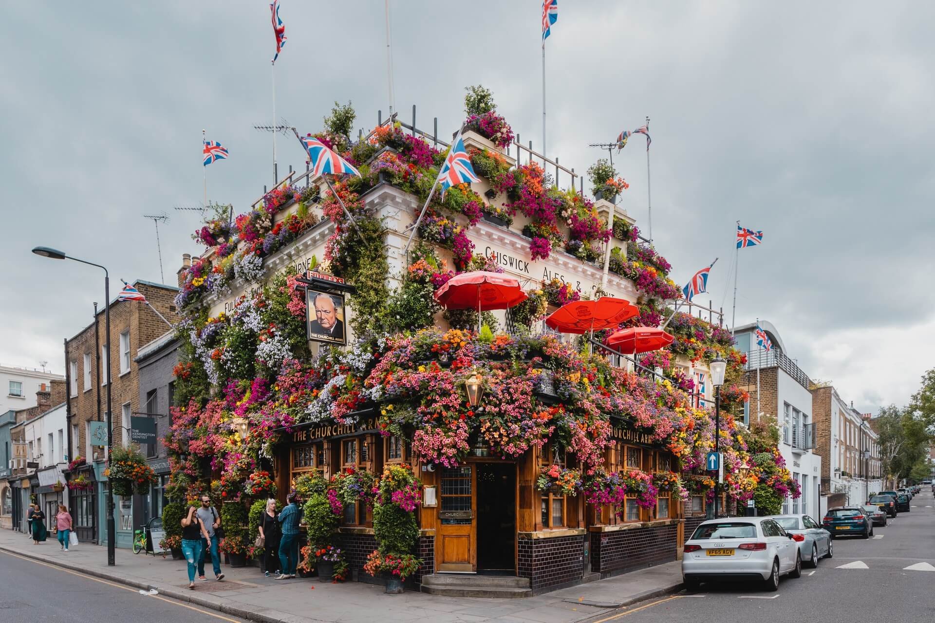 The Churchill Arms, Kensington, Bar in London