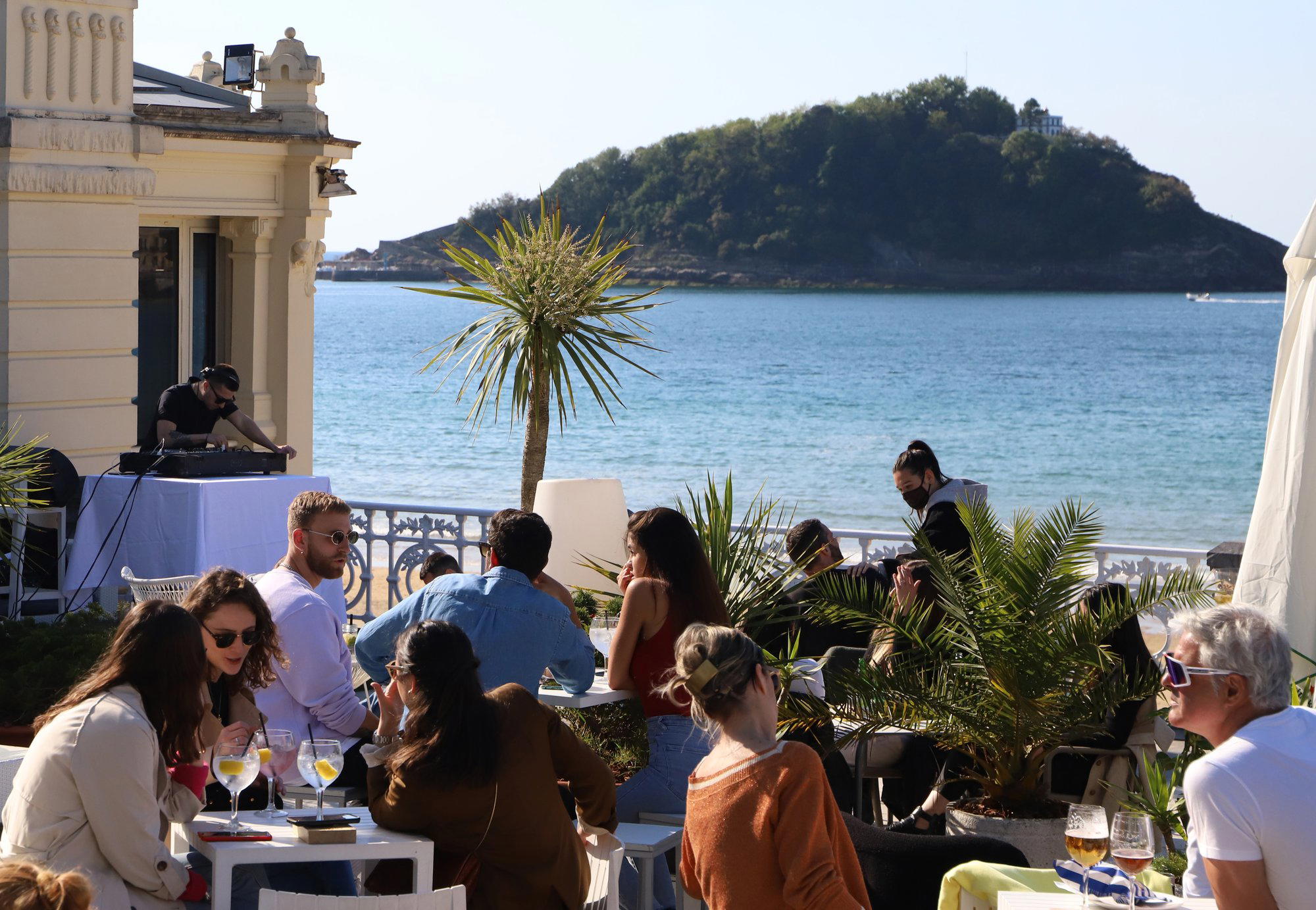 El Perlón bar in San Sebastián