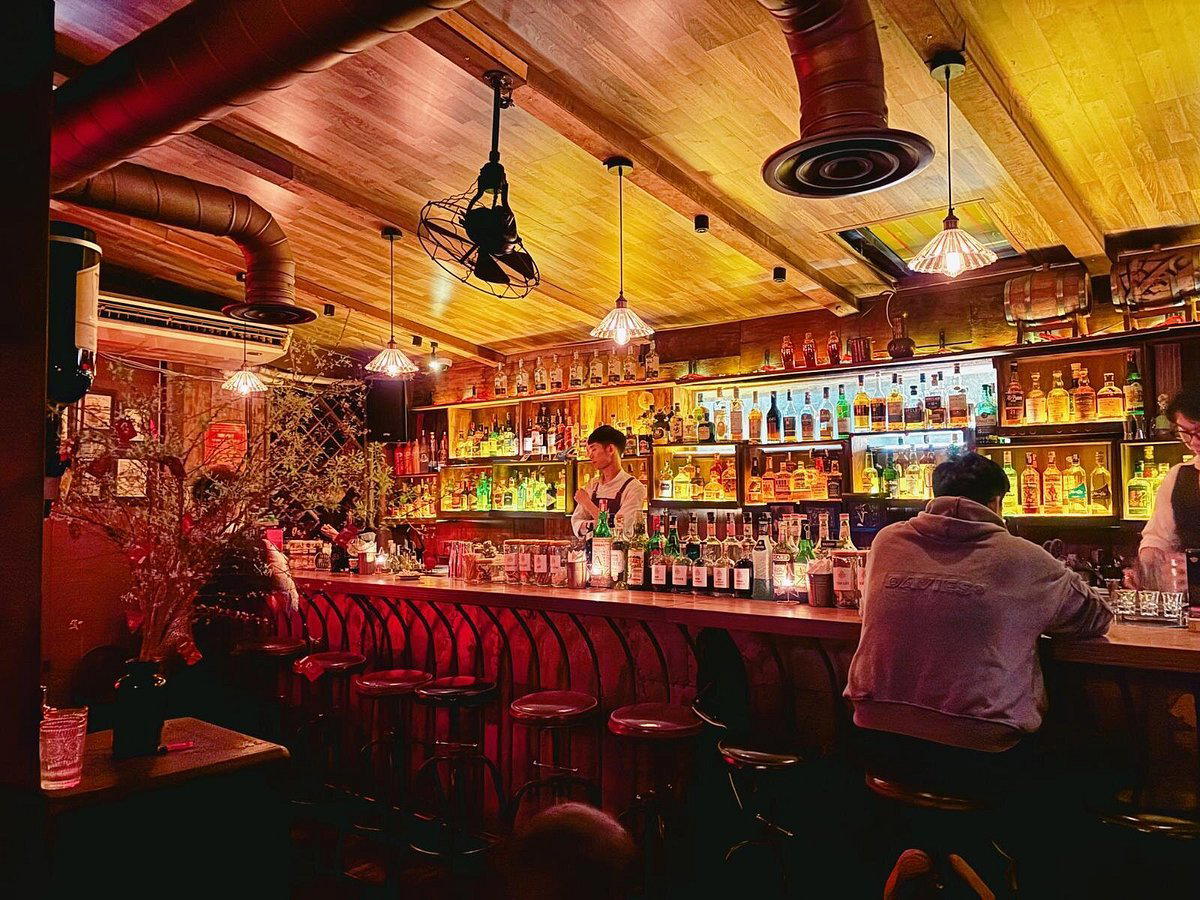 Cama ATK bar in Hanoi