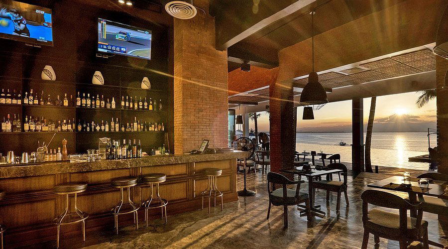 Sunset Sports Bar bar in Cebu