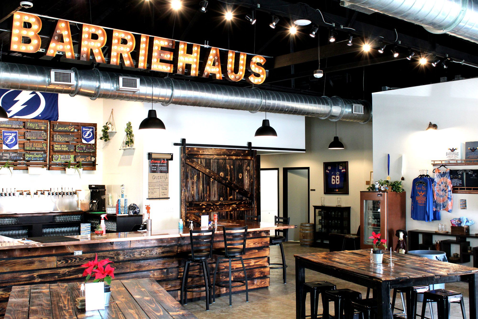 BarrieHaus Beer Co, Bar in Tampa