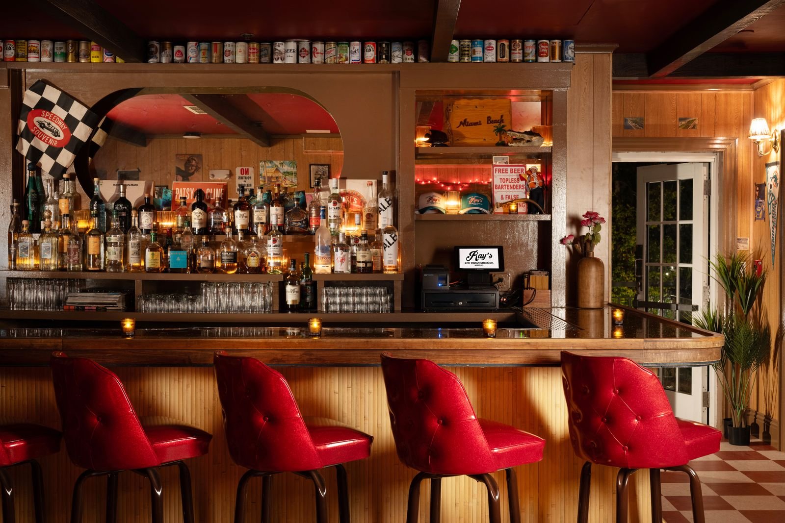 Ray’s, Bar in New York City