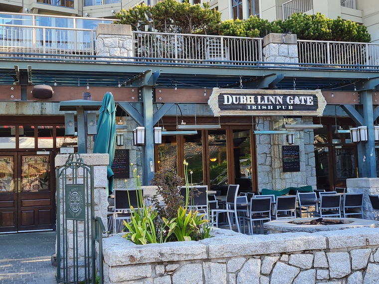Dubh Linn Gate Irish Pub, Whistler, Canada