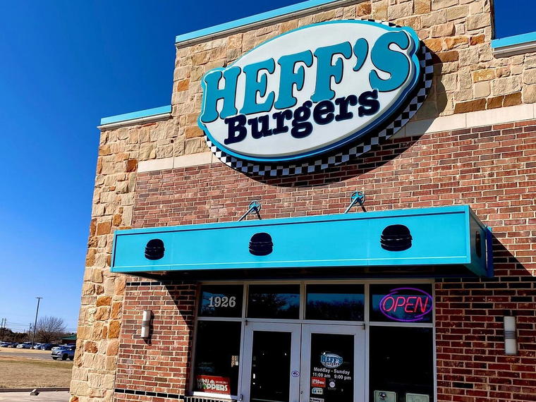 Heff’s Burger & Bar, Abilene, United States
