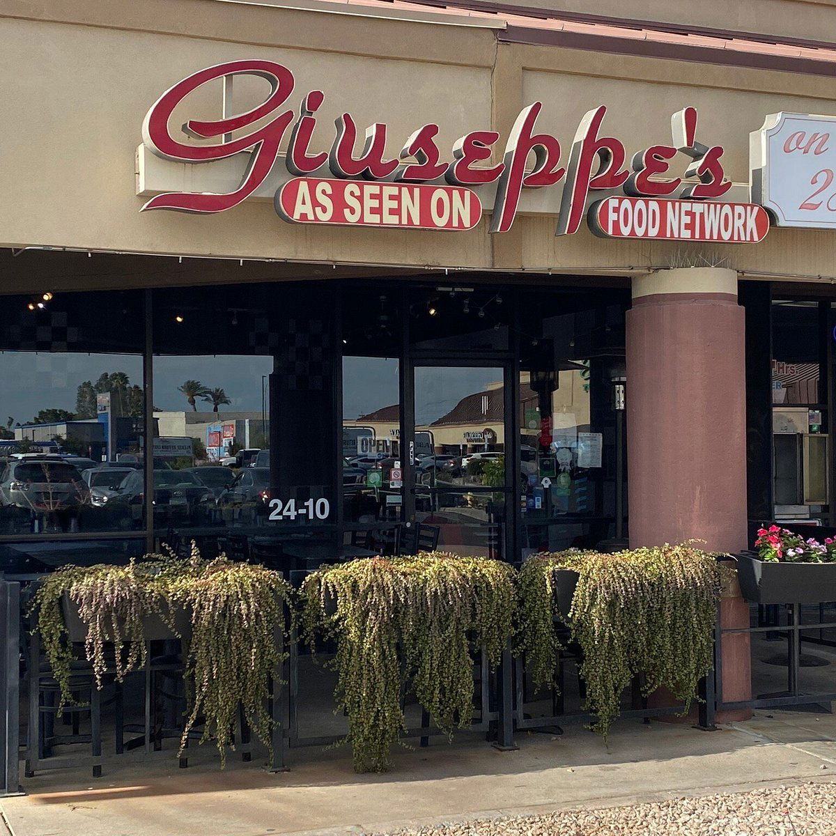 Giuseppe's On 28th, Bar in Phoenix