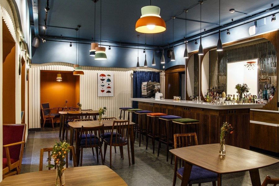 Shortlist Books & Spirits bar in Moscow