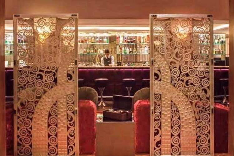 Insomnia bar in Delhi