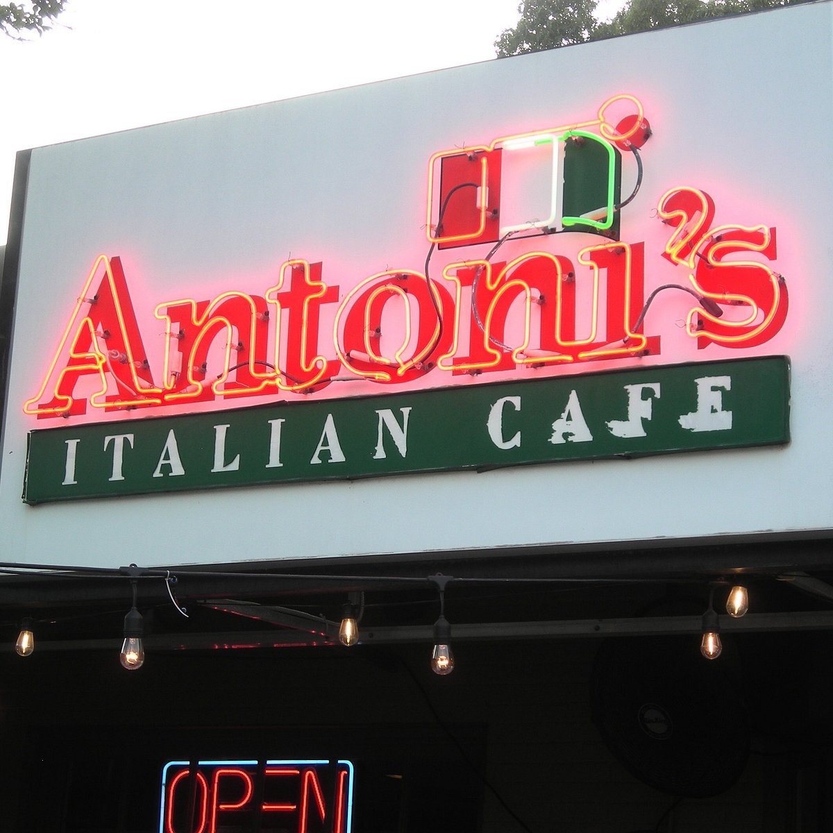 Antoni's Italian Cafe, Bar in Lafayette