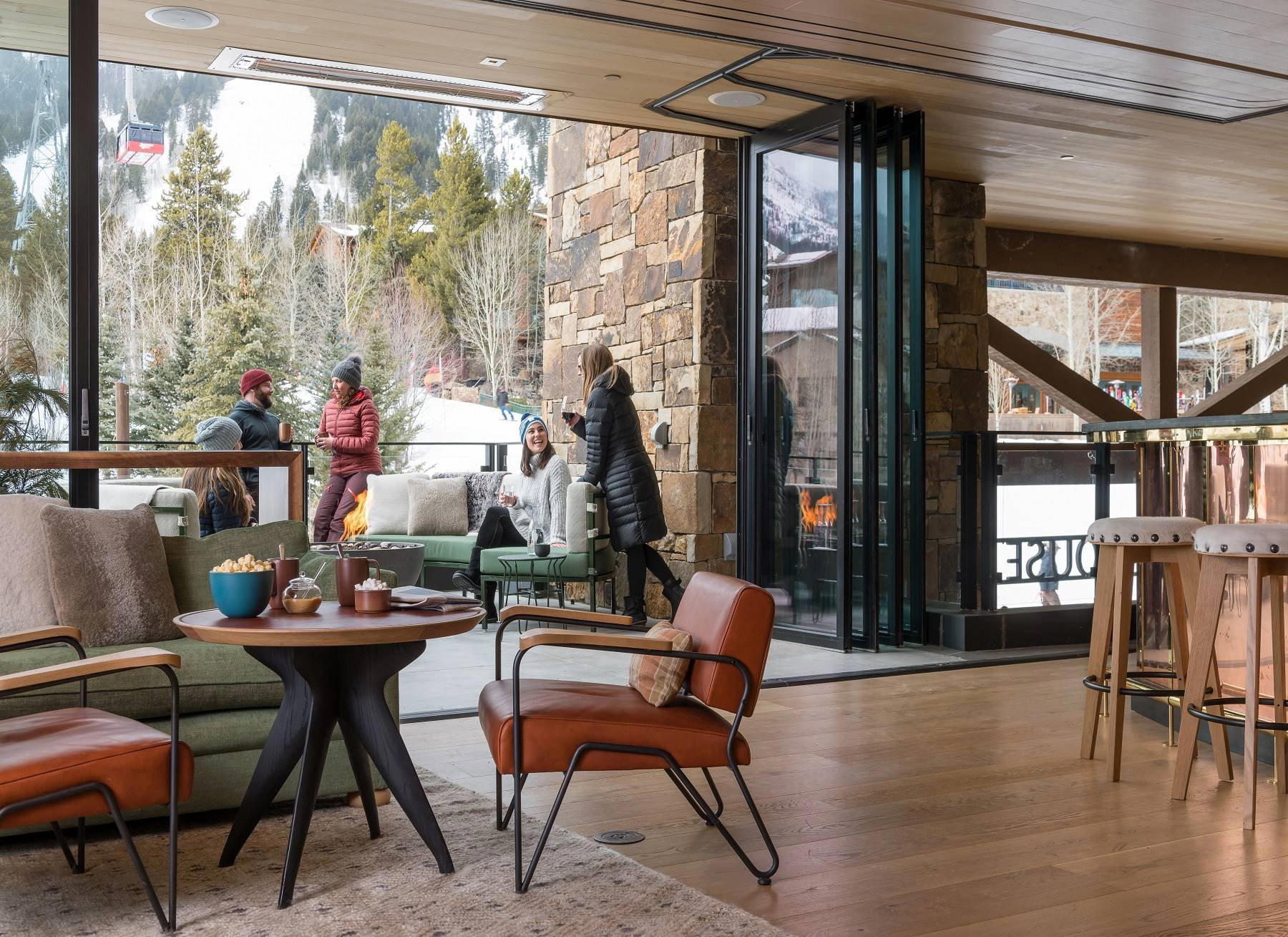 Alpine Members Lounge bar in Teton Village