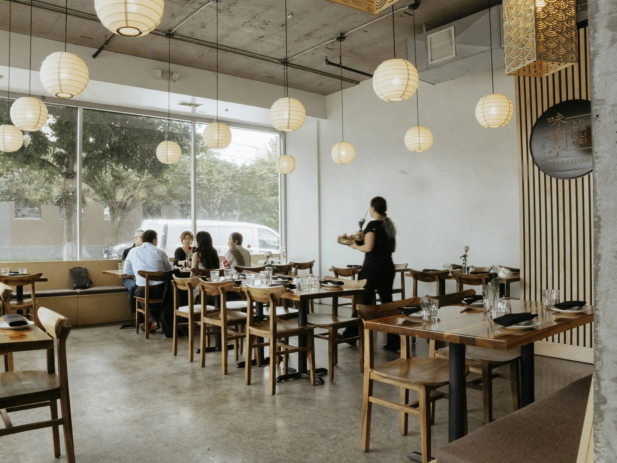 Mirakutei Sushi & Ramen, Bar in Portland