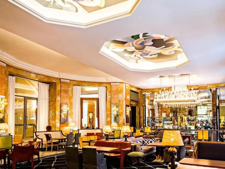 Bar Les Heures, Paris, France