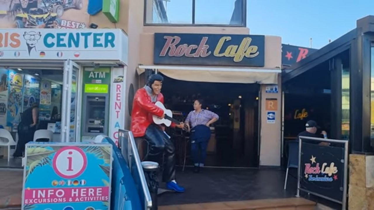 Rock & Ball bar in Corralejo
