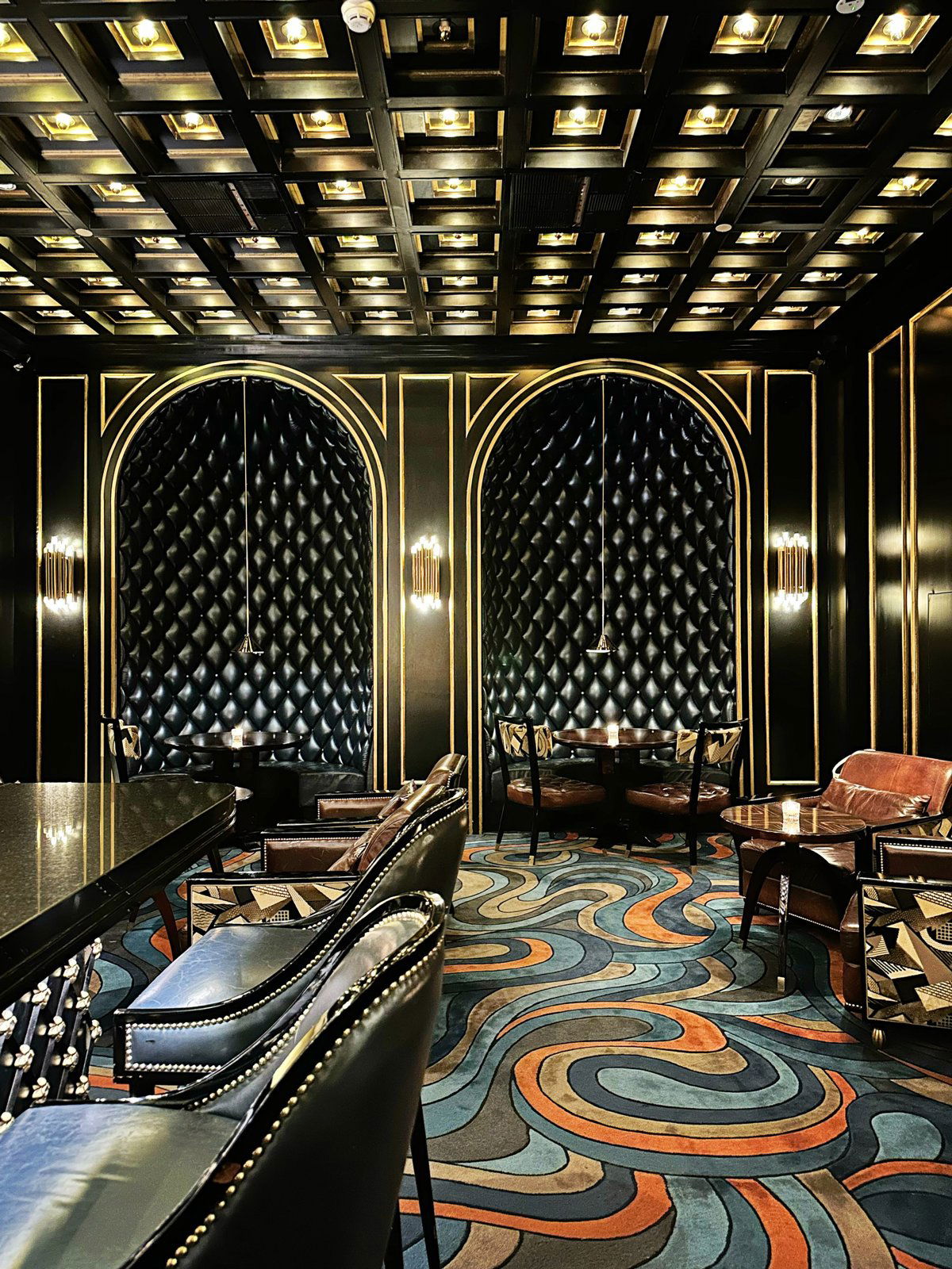 Nautilus Bar, Bar in Jakarta