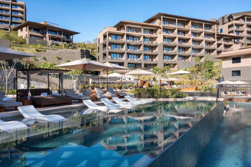 Vida Pool & Grill bar in Guanacaste
