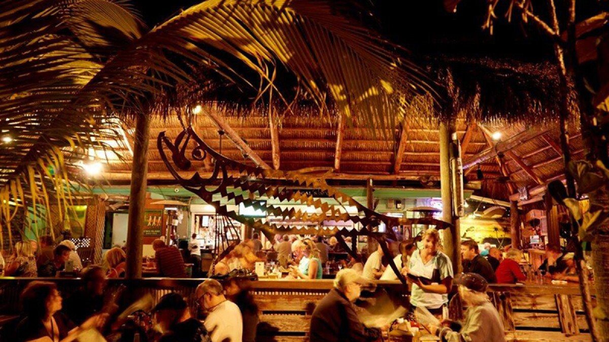 Hogfish Bar & Grill, Bar in Stock Island