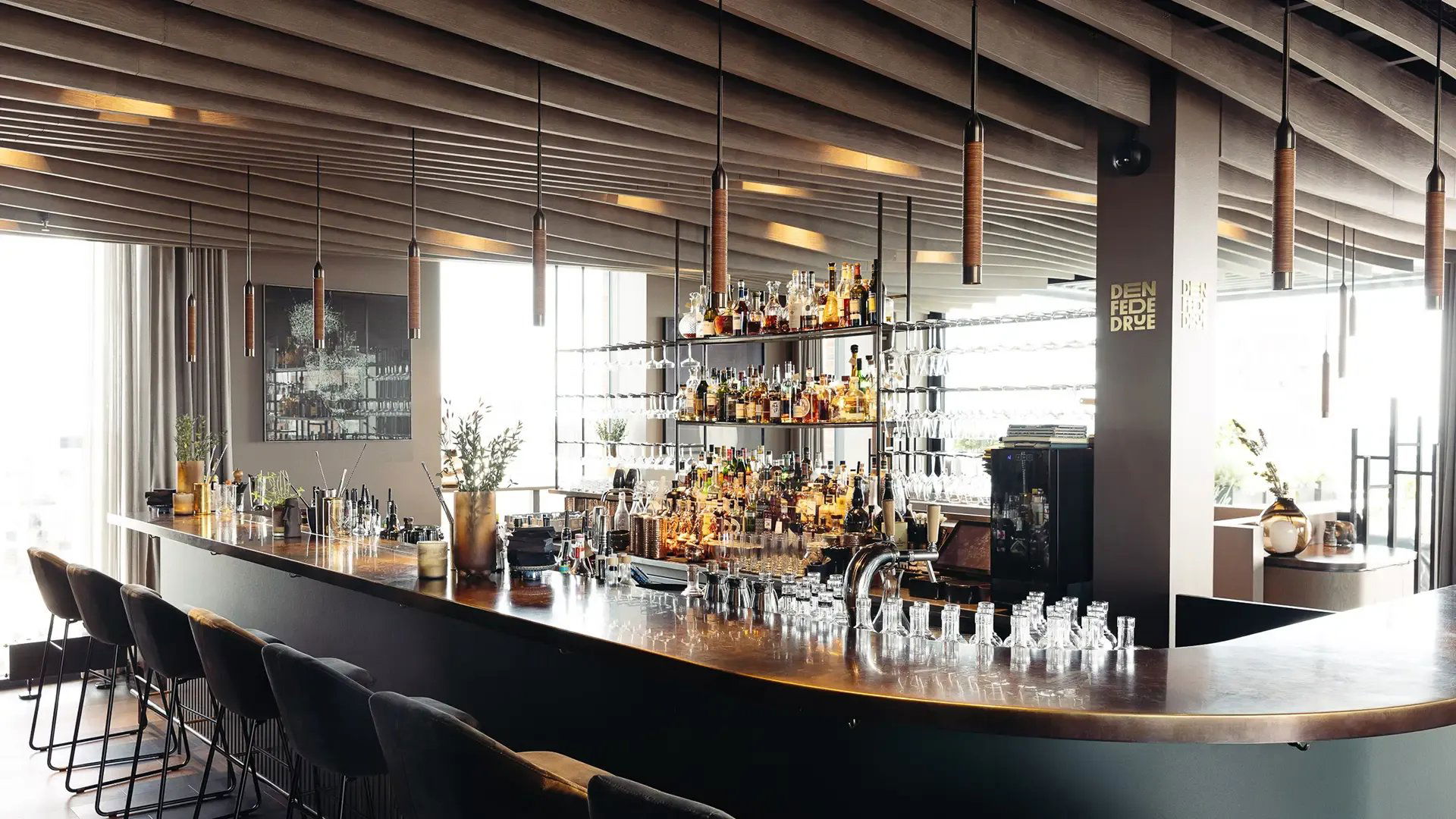 Restaurant Tiende / Den Fede Drue, Bar in Aarhus