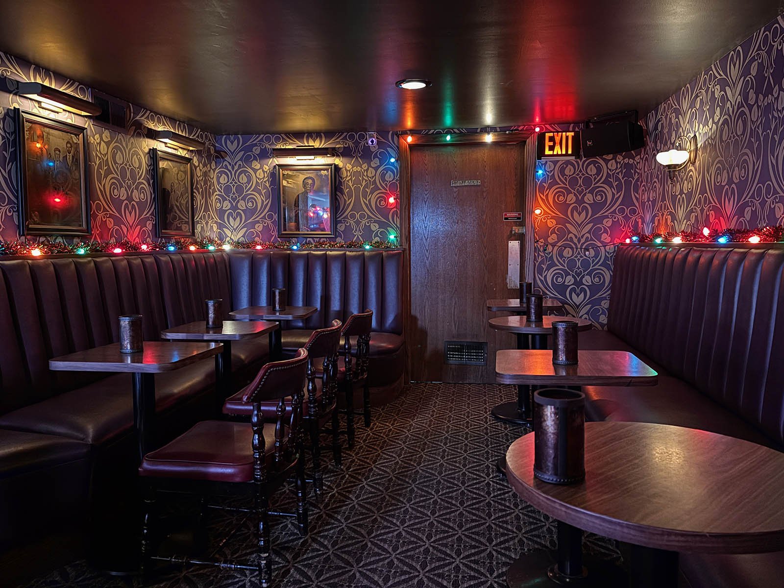 The Estate, Bar in Milwaukee