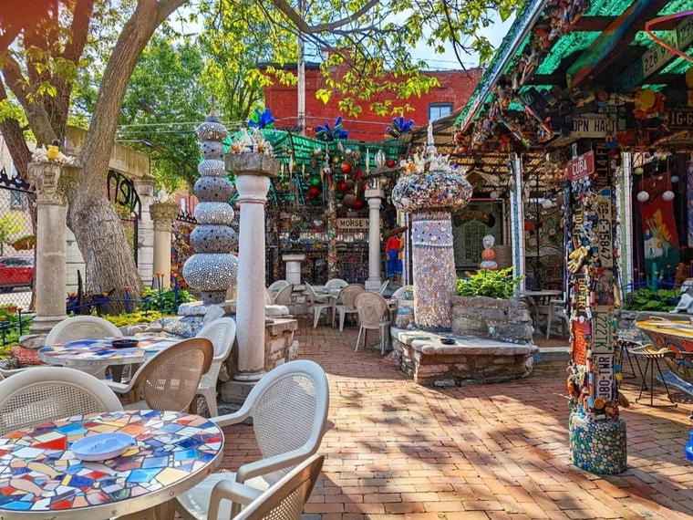Venice Café, St Louis, United States