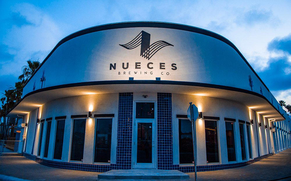 Nueces Brewing and BBQ bar in Corpus Christi