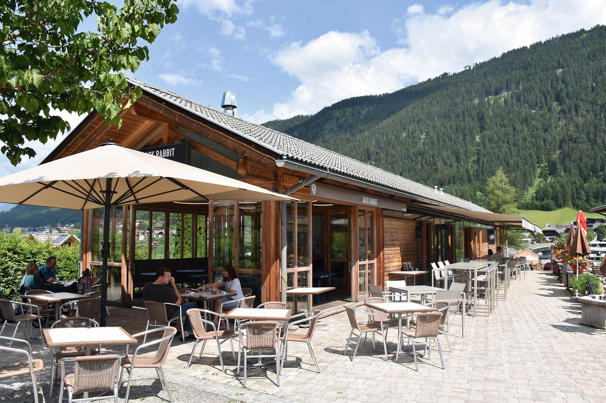 Jack Rabbit bar in Wei Ensee