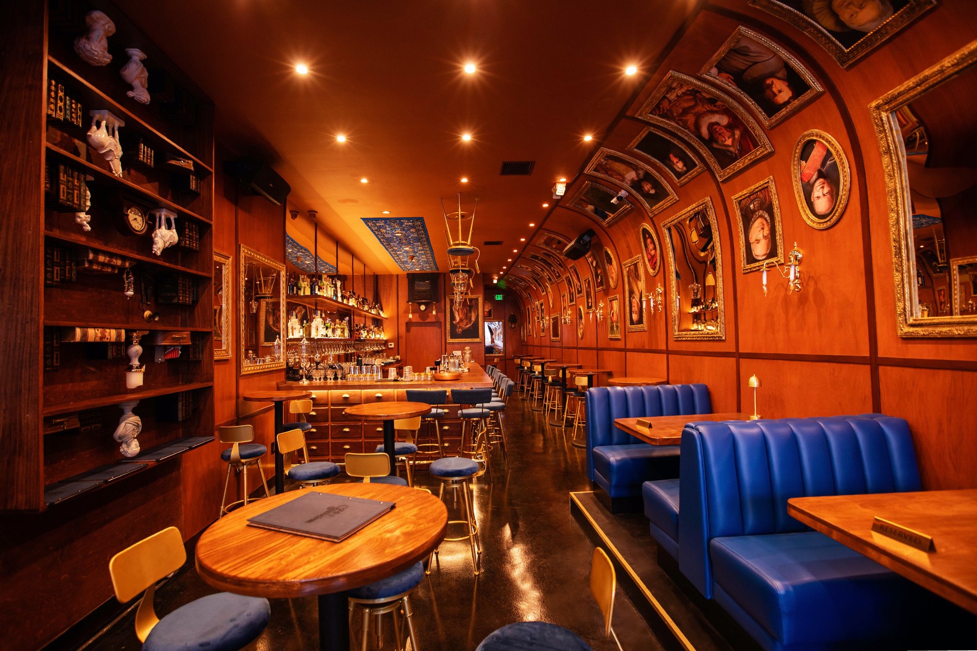 Blue Collar, Bar in Los Angeles