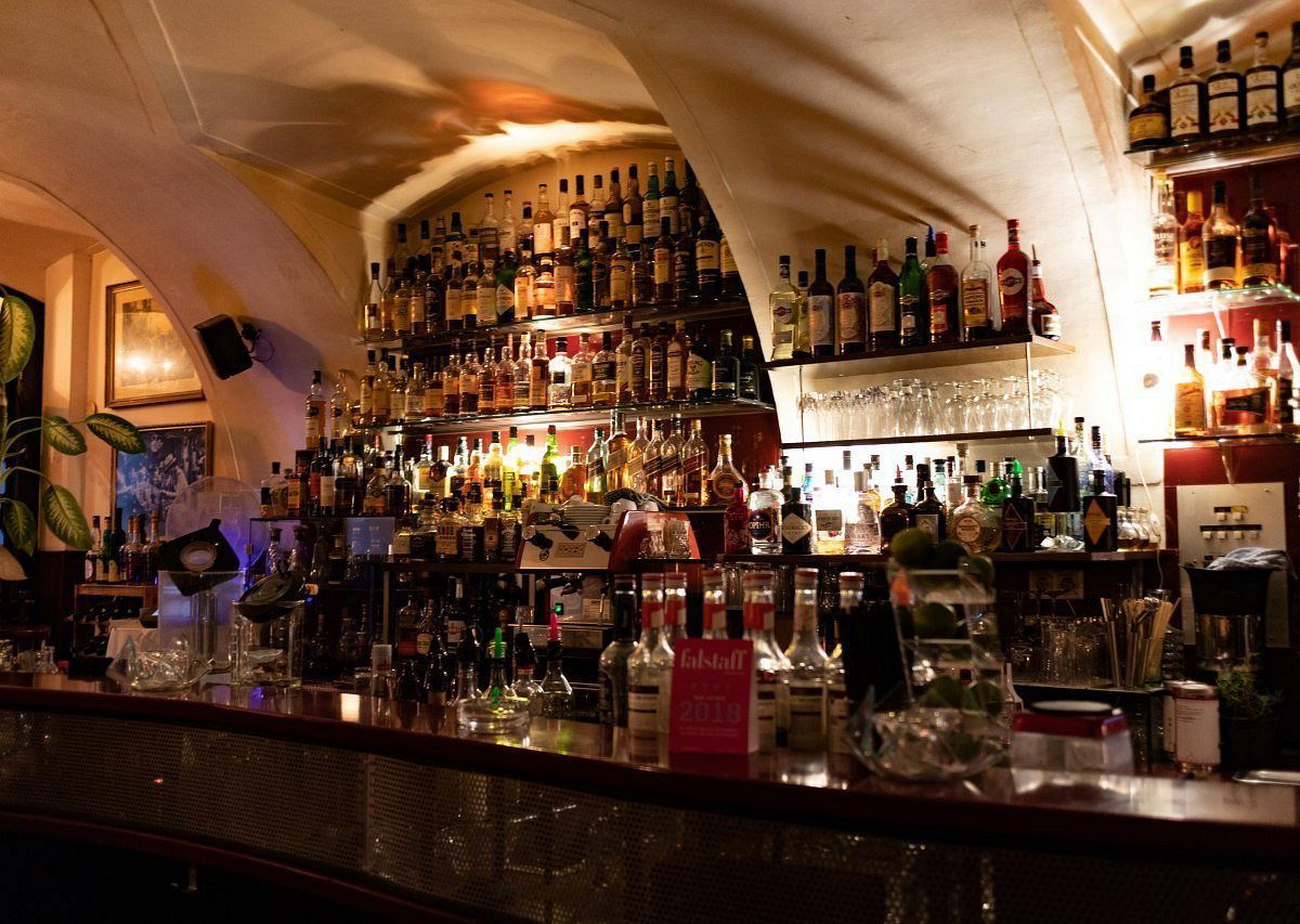 Yesterday, Bar in St Polten
