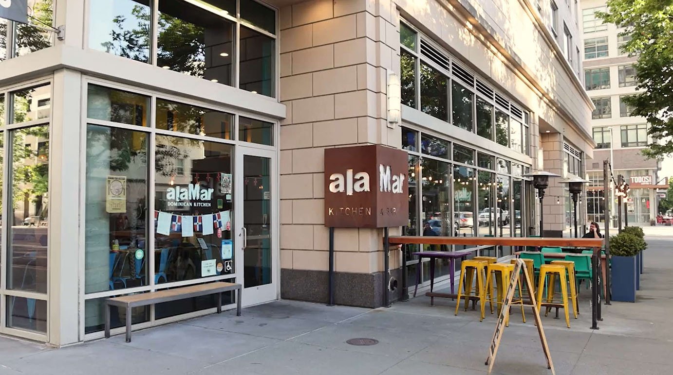 alaMar Dominican Kitchen, Bar in Oakland