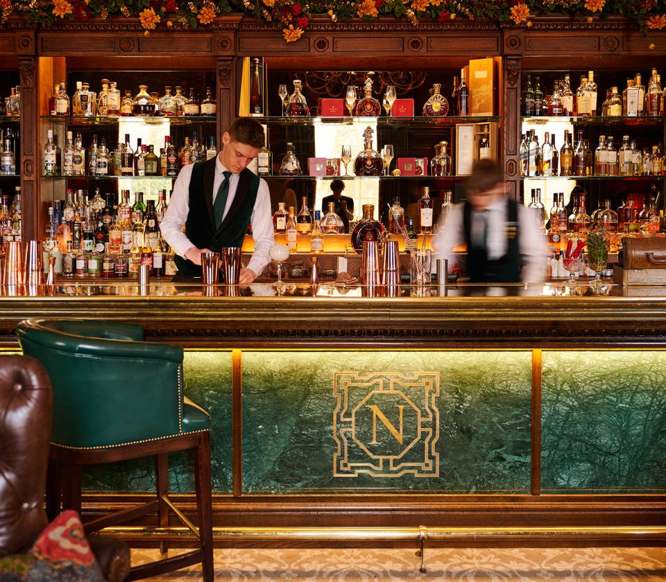 Norton Bar & Courtyard