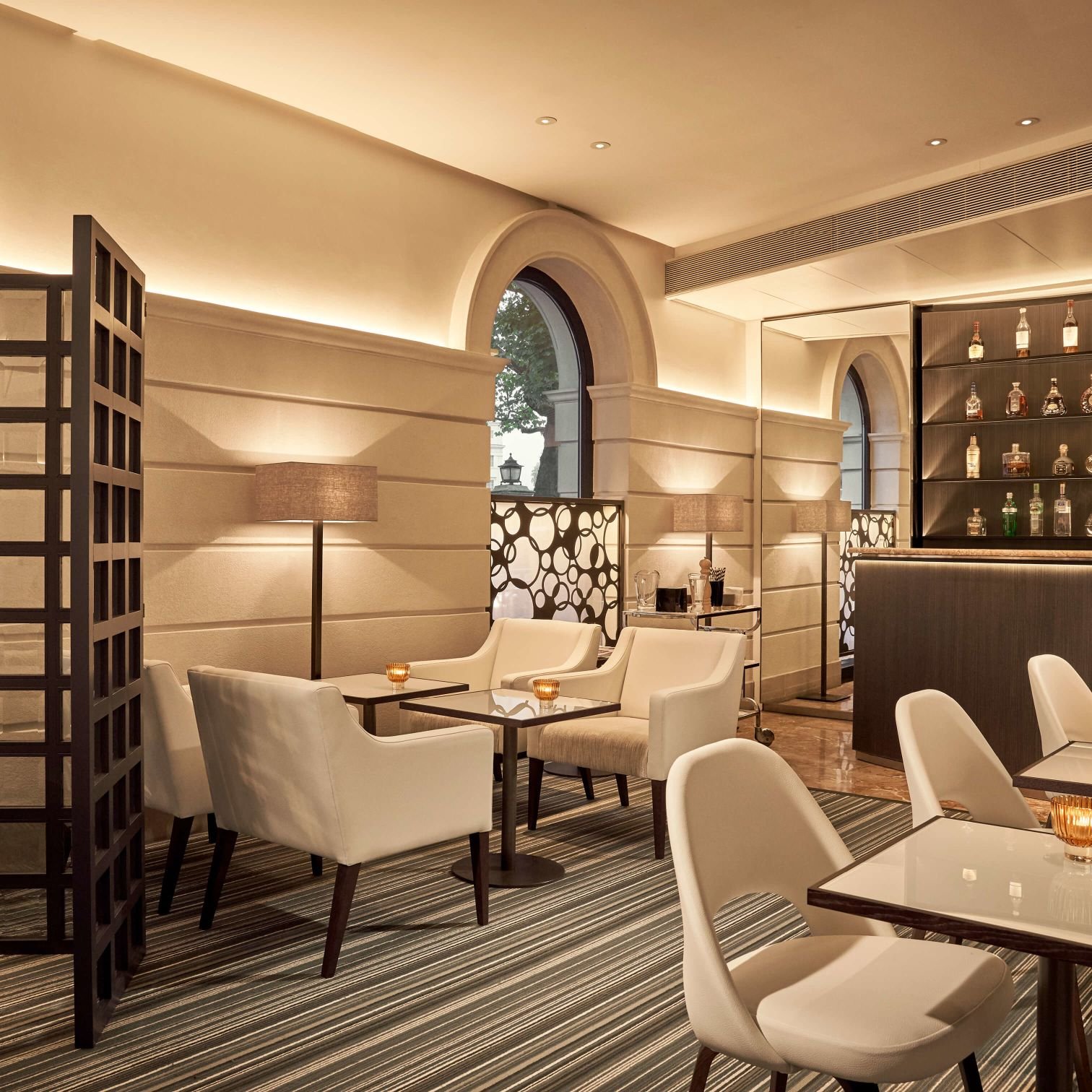 Halkin Bar