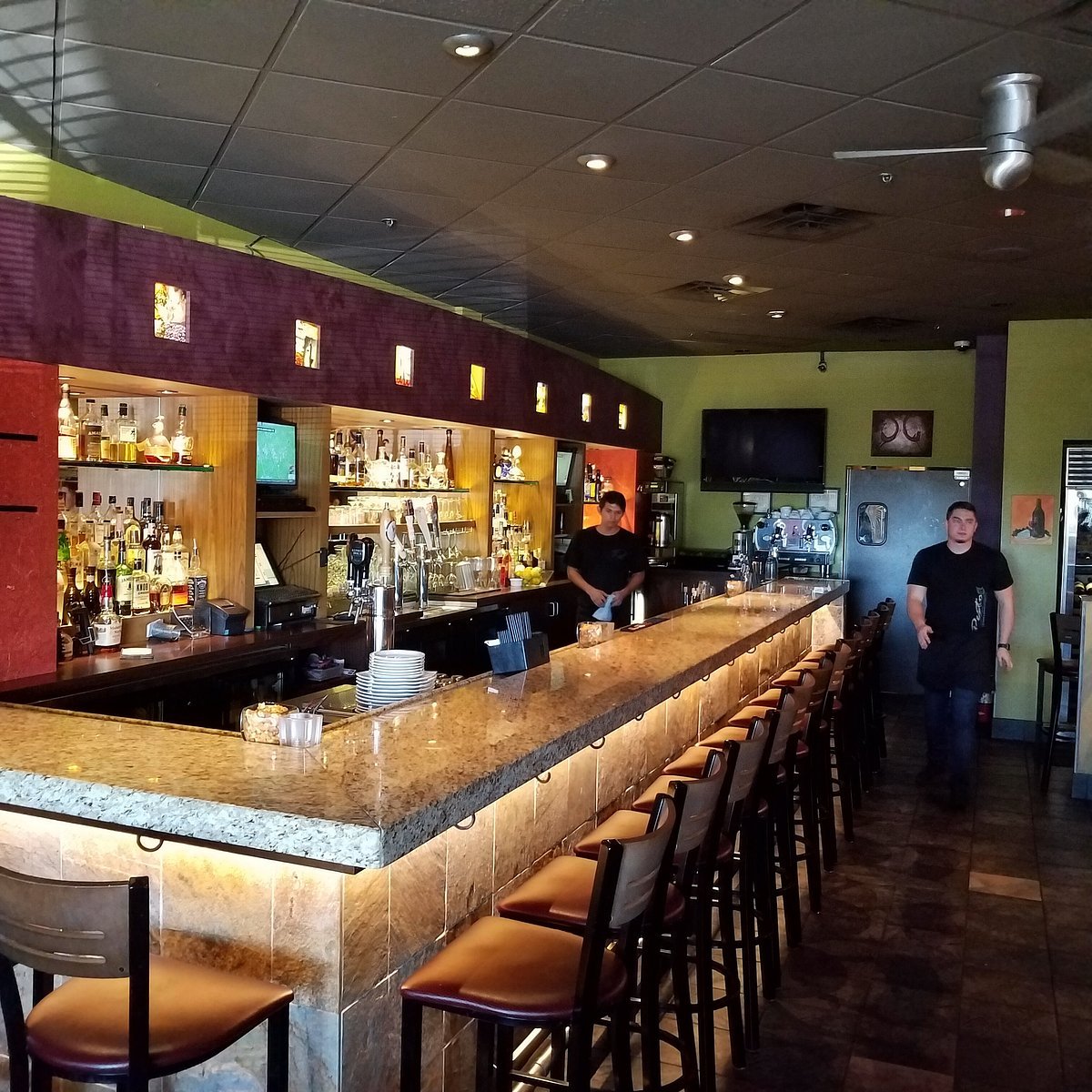 Pesto's Italian Kitchen & Wine Bar bar in Chandler, United States