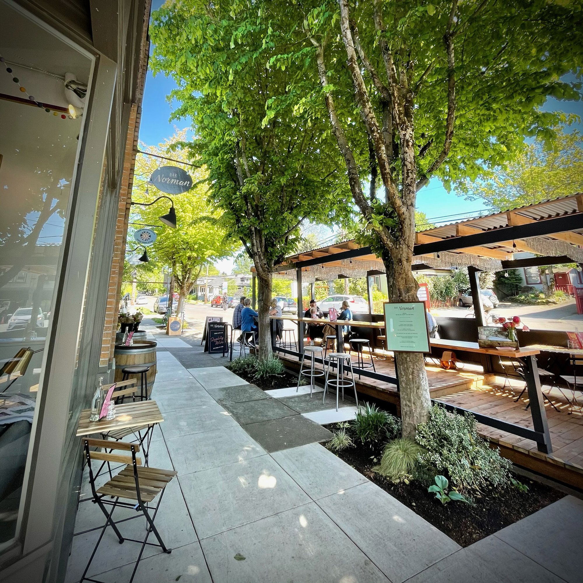Bar Norman, Bar in Portland