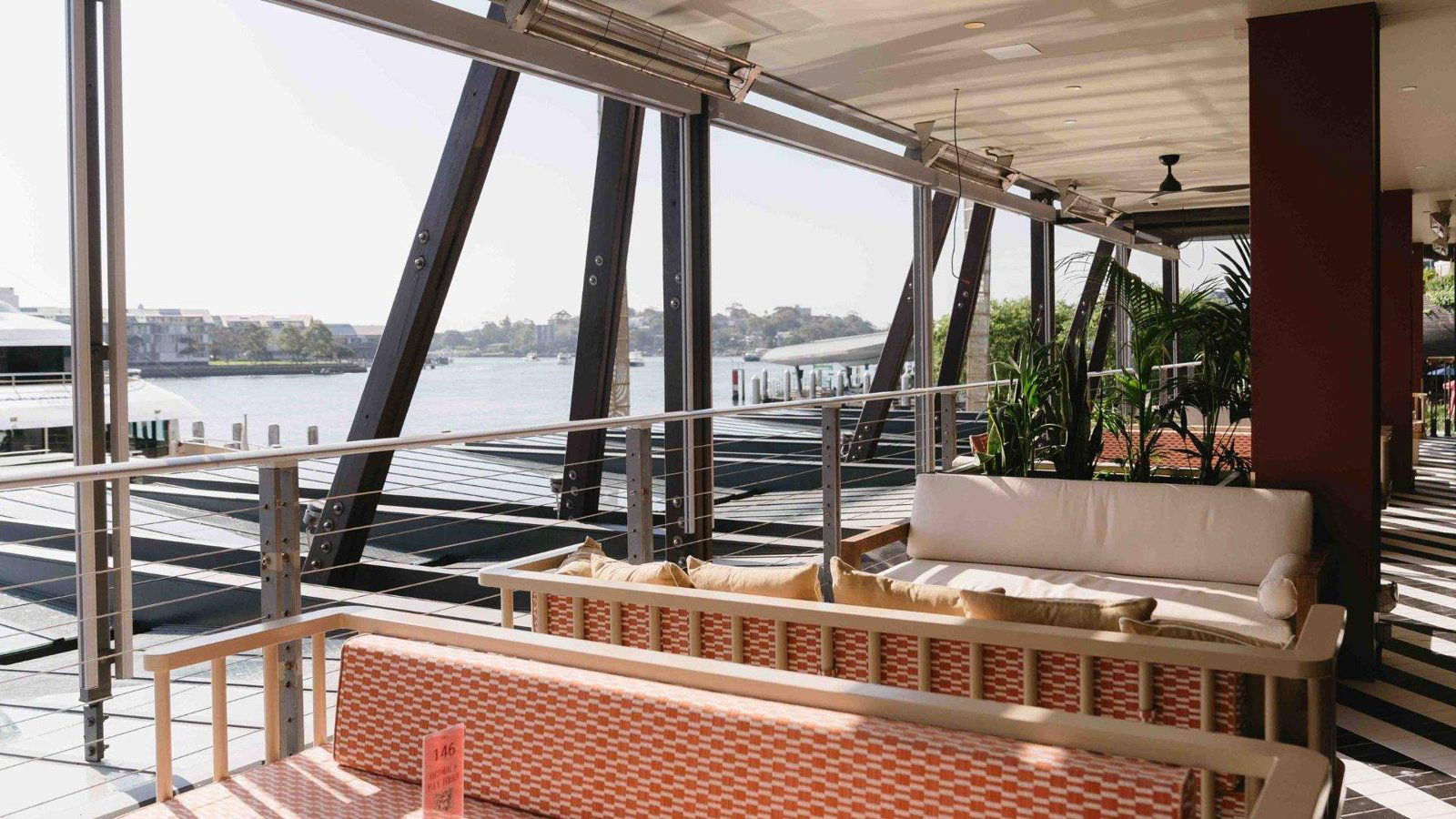 Bungalow 8, Bar in Sydney