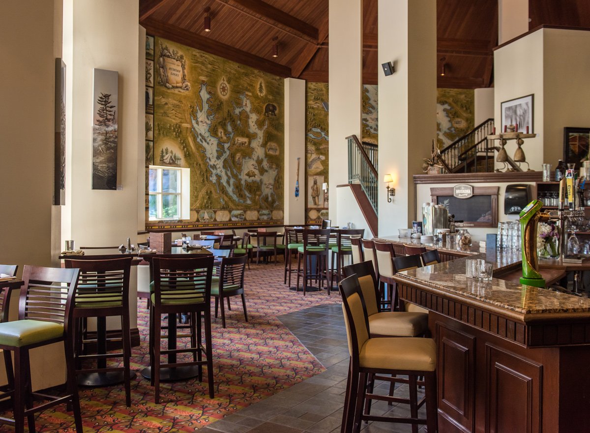 Compass Grill & Lounge