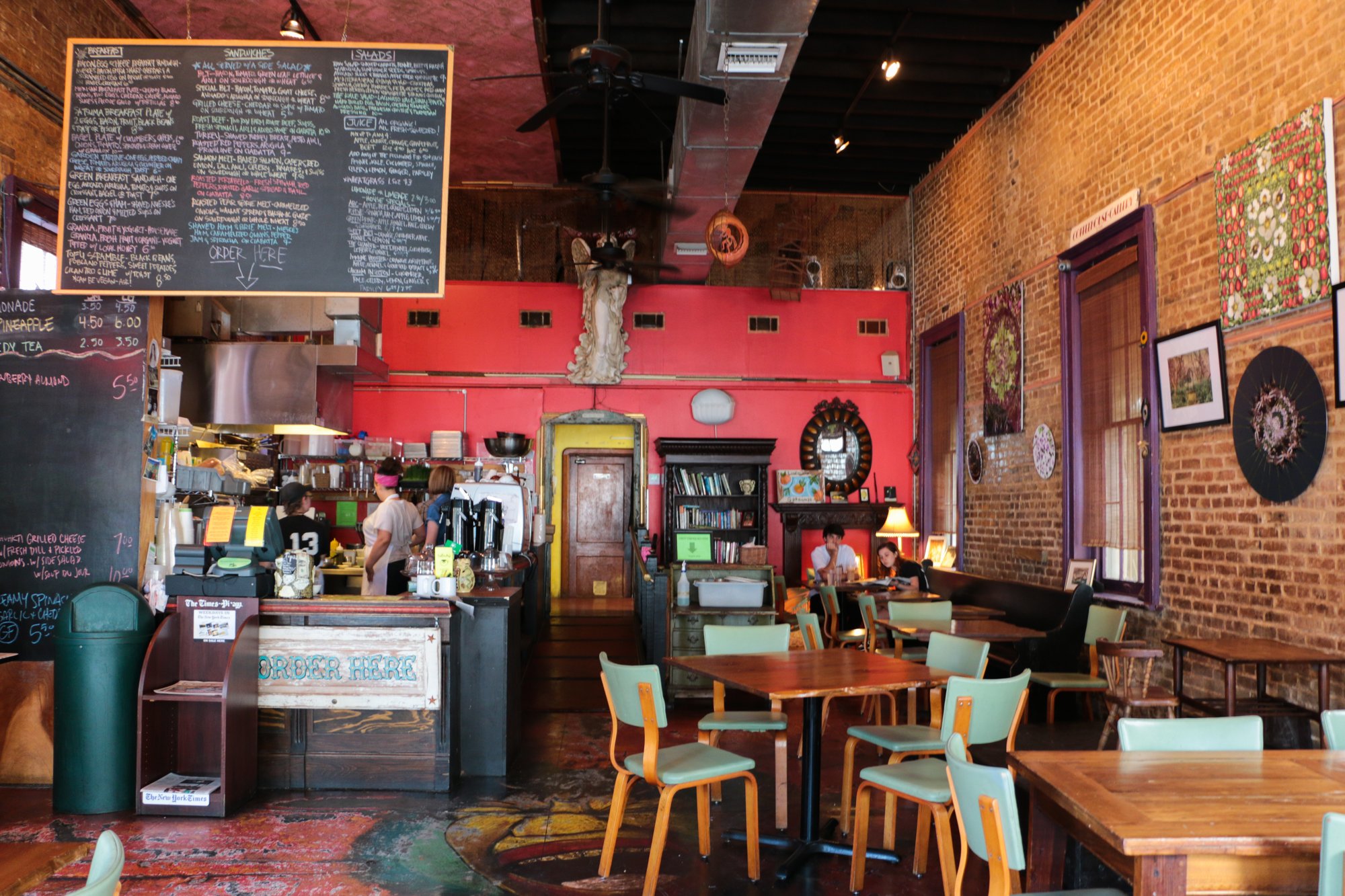 Satsuma Cafe bar in New Orleans, United States