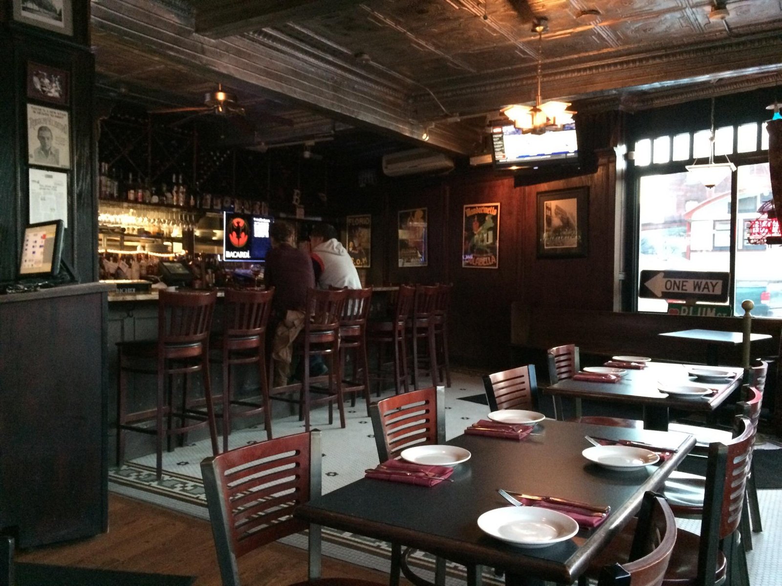 2 Chefs Italian Restaurant & Bar