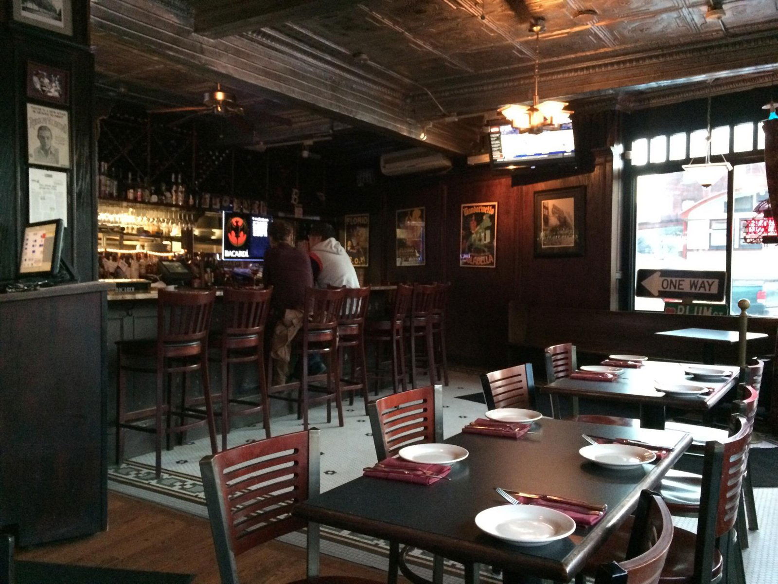 2 Chefs Italian Restaurant & Bar, Bar in Worcester