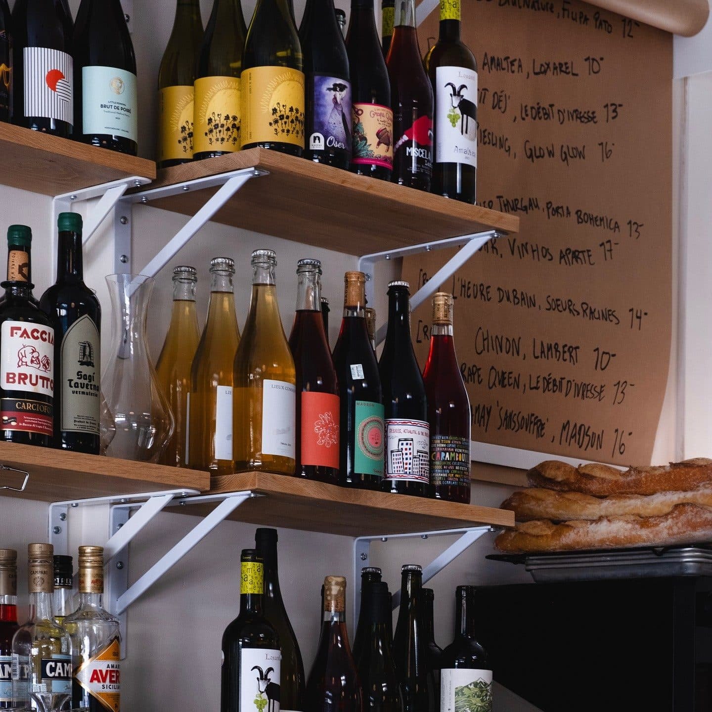 Polari, Bar in Montréal