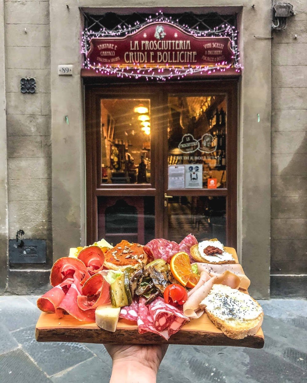 La Prosciutteria Crudi e Bollicine Siena bar in Siena, Italy