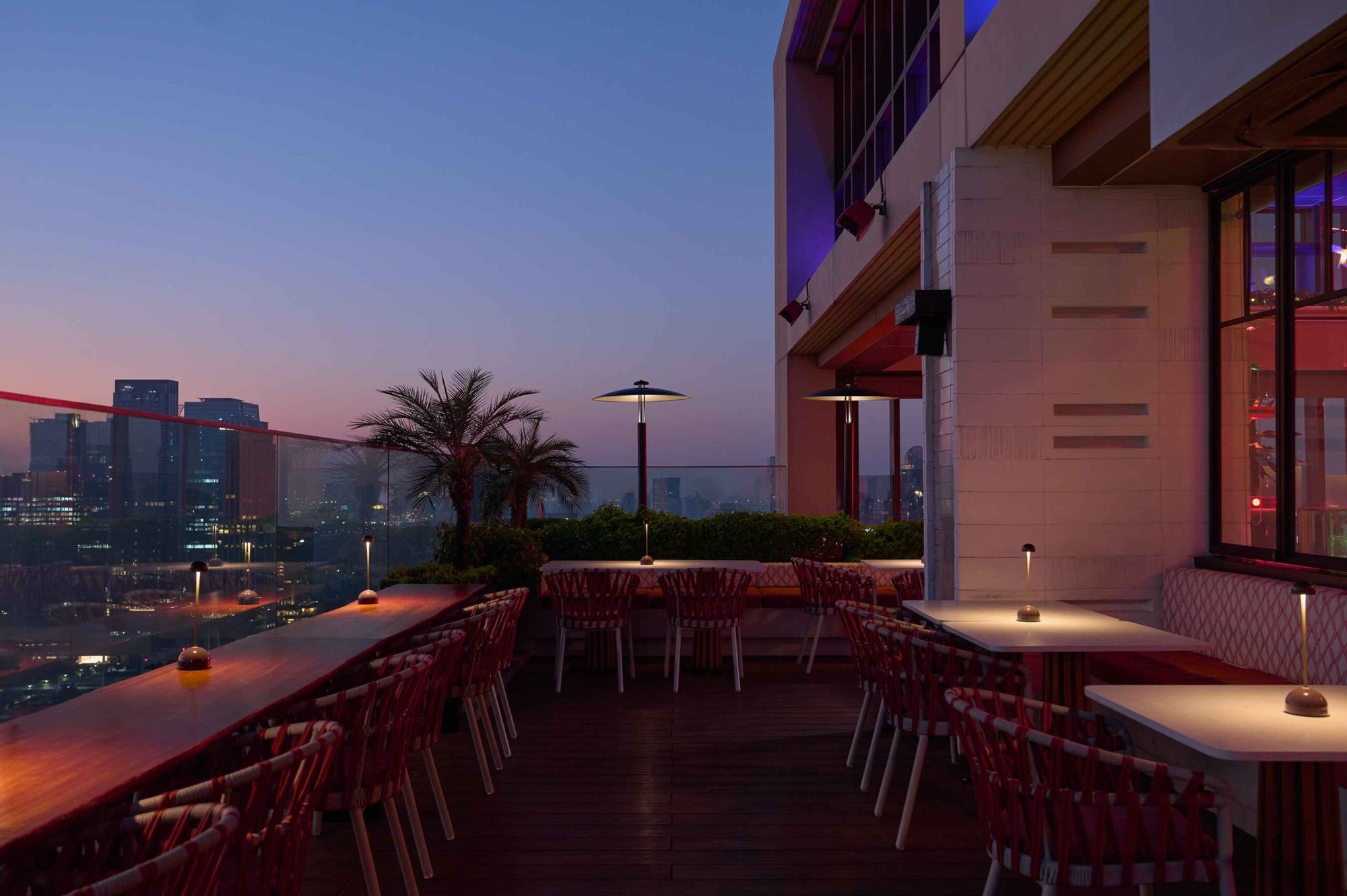 Signature Rooftop, Bar in Bangkok